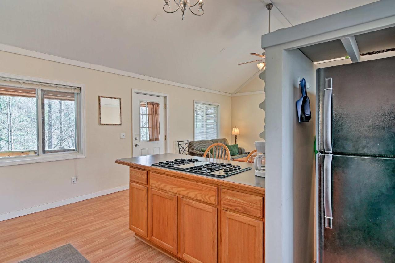 Cozy The Woodshop Cabin With Deck And Forest Views! روبنزفيل المظهر الخارجي الصورة